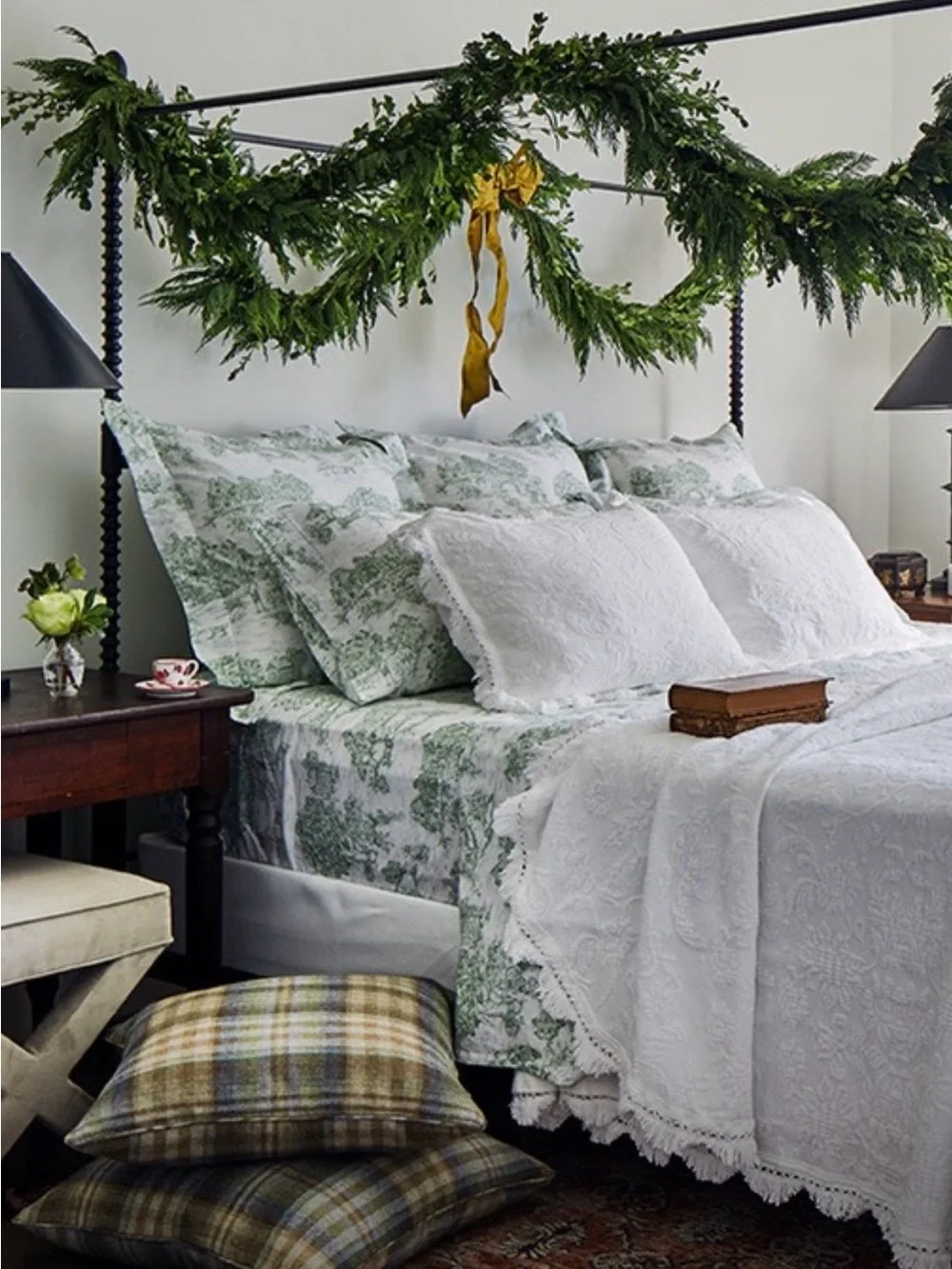 Red Land Cotton Green Toile Cotton Euro Sham (set of 2)
